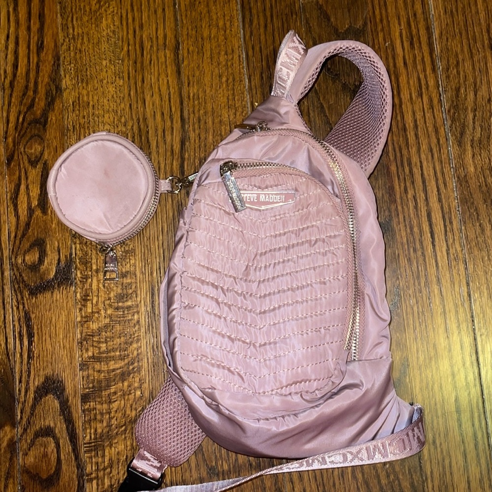 Steve Madden belt bag
